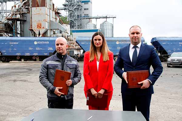 «Перше підприємство на Полтавщині отримало «інвестняню» «Перше підприємство на Полтавщині отримало «інвестняню»