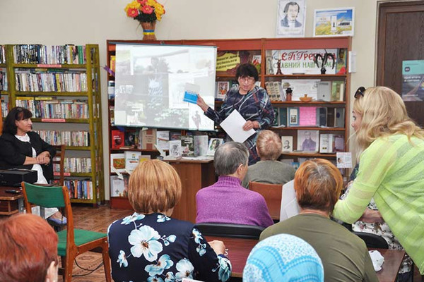 У Гребінці відбулася творча зустріч «Осіннє рандеву Раїси Плотникової» У Гребінці відбулася творча зустріч «Осіннє рандеву Раїси Плотникової»