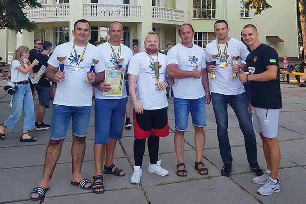 У Гребінці пройшли змагання з силового багатоборства