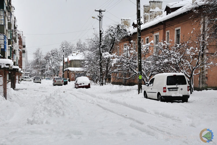 Засніжена Гребінка
