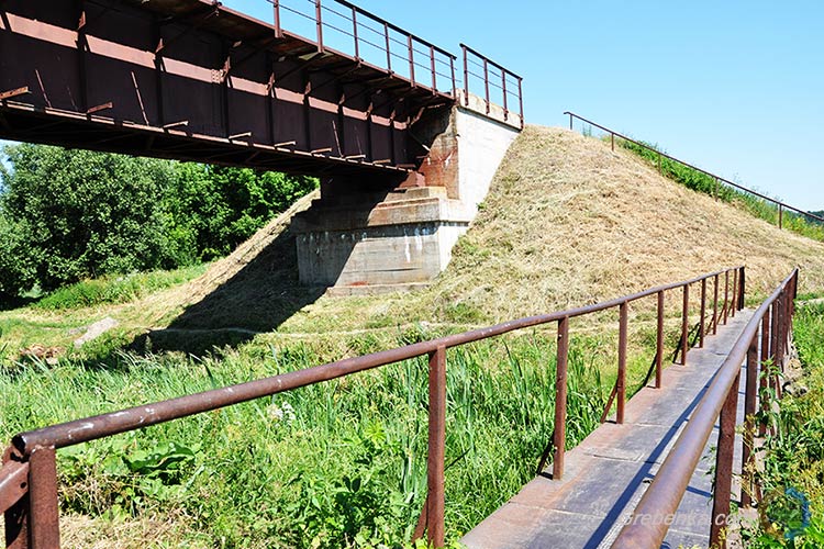 Черкаський міст через р. Оржиця (Гребінківщина)