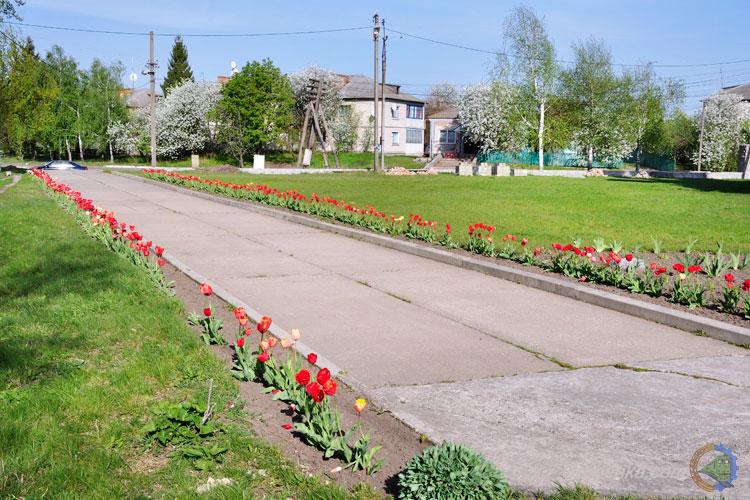 Вхід до храму