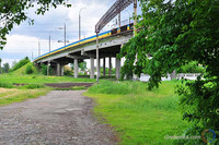 Міст через залізницю