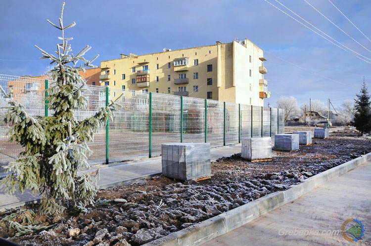 Будівництво спортмайданчика