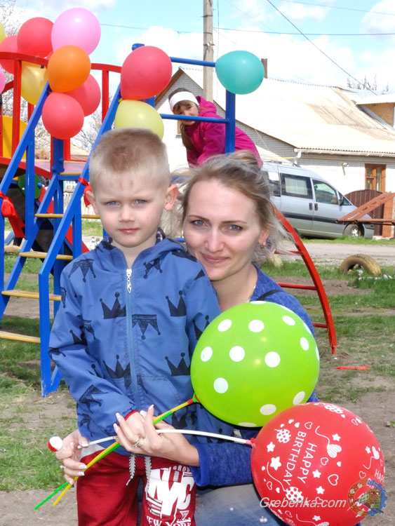 Відкриття дитячого майданчика