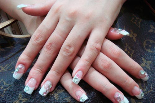 Французский свадебный маникюр для невесты