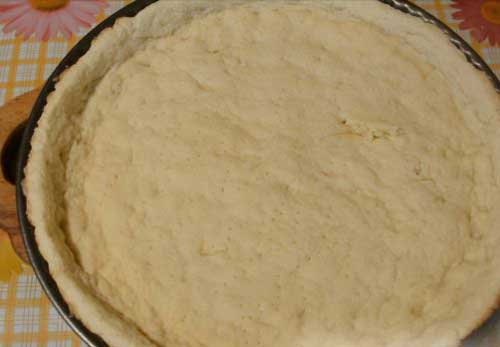 Пирог с черникой и сметанной заливкой