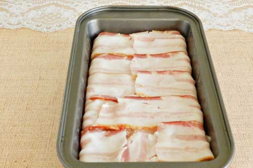 Террин из индейки с фисташками, в беконе Террин из индейки с фисташками, в беконе