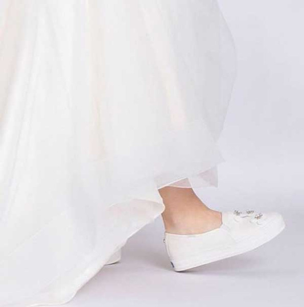 3 причины, почему кеды скоро заменят свадебные туфли
