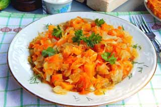  Простое, легкое, постное блюдо: тушеная капуста с тыквой и морковью 