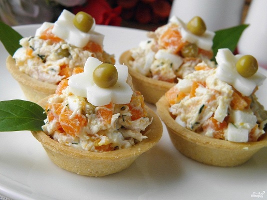 Салат в тарталетках