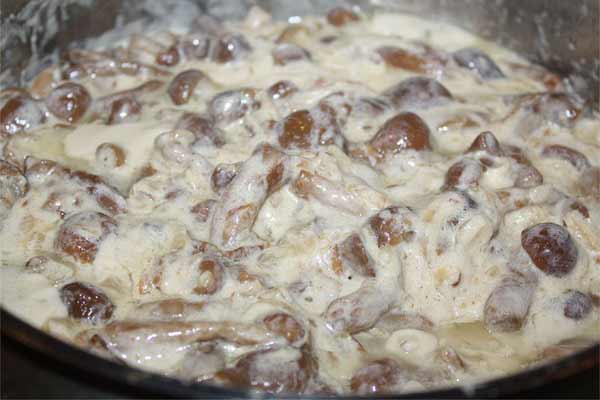 Смажені опеньки з часником і майонезом