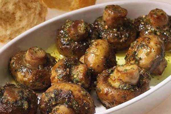 Шампиньоны с чесночком