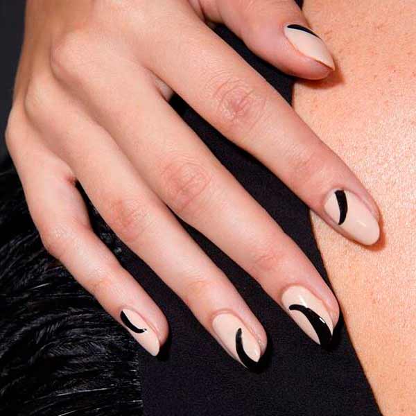 Чорний макіяж