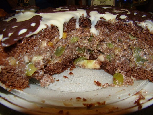 Торт с кремово-фруктовой начинокой