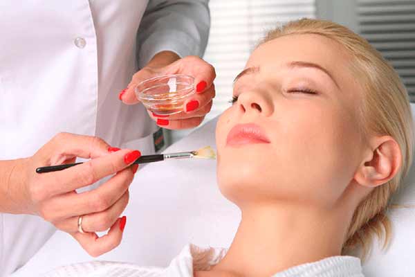 Зачем нужен пилинг лица Зачем нужен пилинг лица
