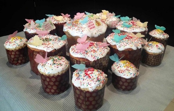 пасхальный кулич с изюмом