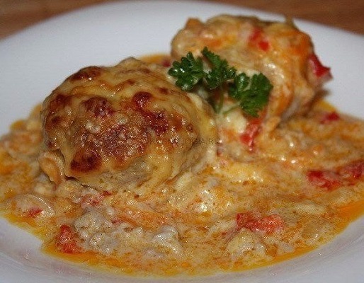 Тефтели в сметанно - горчичном соусе