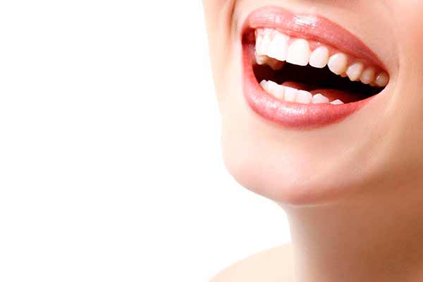  <b>Небезпека</b> вибілювання зубів: чим погрожує безневинна на перший погляд процедура 