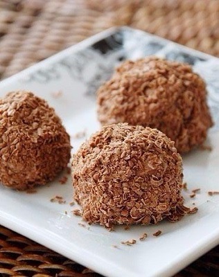 Творожные конфетки с шоколадом Творожные конфетки с шоколадом