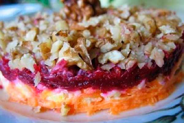 Салат "Ореховая сказка"