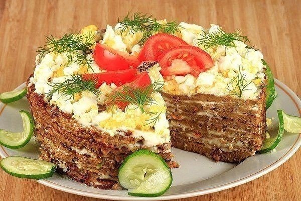 Закусочный тор с мясом и сыром