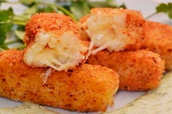 Палочки из картофеля с сыром