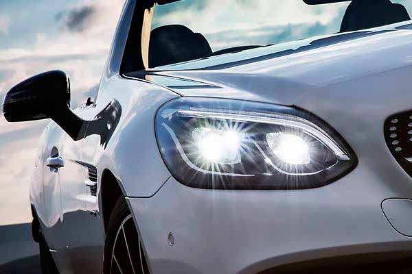 Особенности вождения автомобиля на ночной дороге