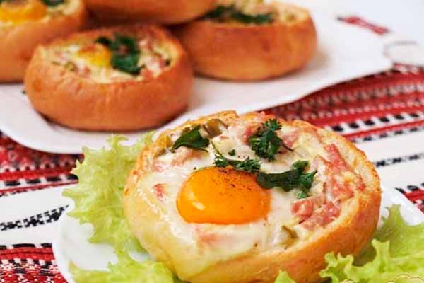 Запеченые булочки с ветчиной