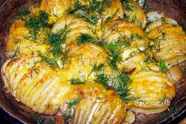 Запеченый картофель с сыром
