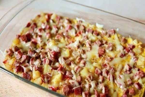 Запеченый картофель с ветчиной и сыром