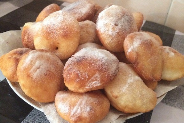 Вкусные дрожжевые пончики