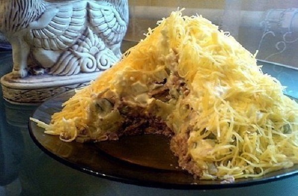 Вкуснейший салатик с печенью трески