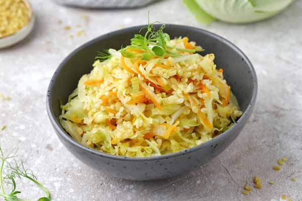 Капуста тушеная с кашей из булгура