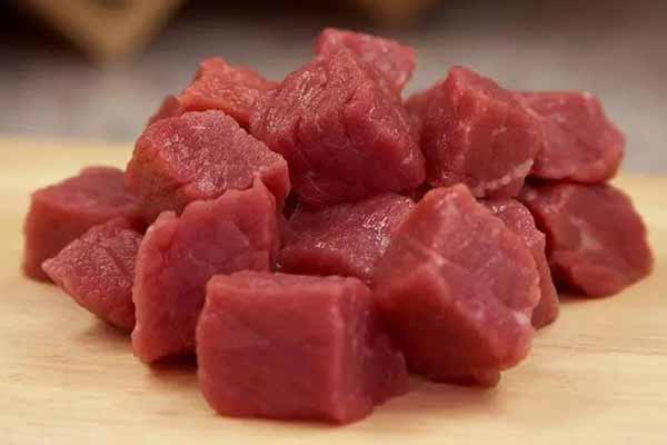  Як замаринувати яловичину за 12 хвилин: експрес-рецепт ніжного та соковитого шашлику 