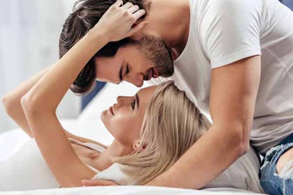 Як закохати в себе дівчину: детальна інструкція Як закохати в себе дівчину: детальна інструкція