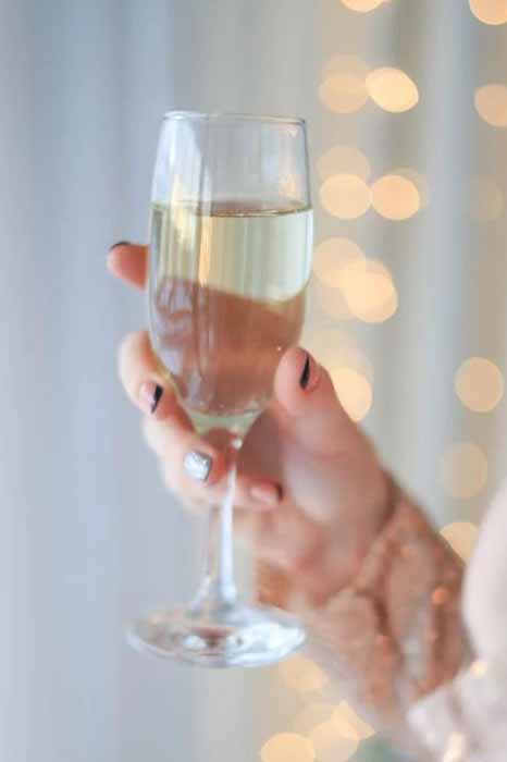 Чим шампанське відрізняється від ігристого вина