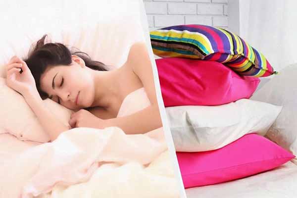 Чому не можна спати на двох подушках?