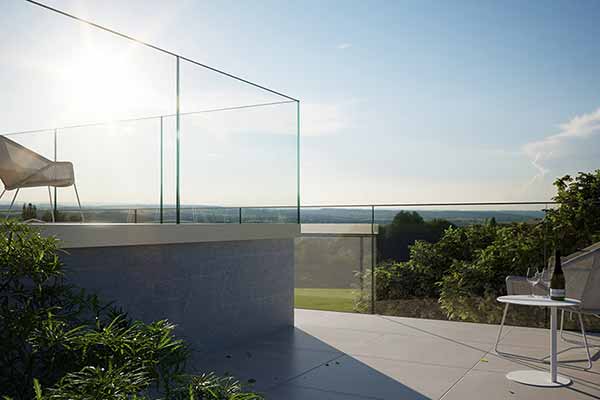 Переваги безкаркасних скляних перил