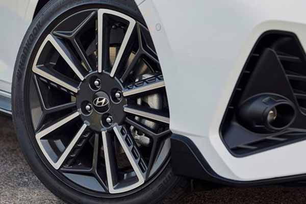 Какие колпаки на колеса лучше?