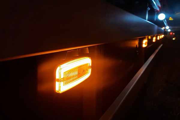 Габаритные огни для грузовиков