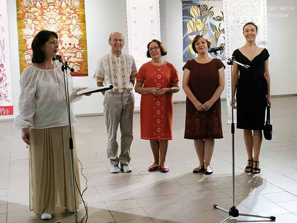 У Полтавській галереї мистецтв відкрилася виставка родини Пілюгіних